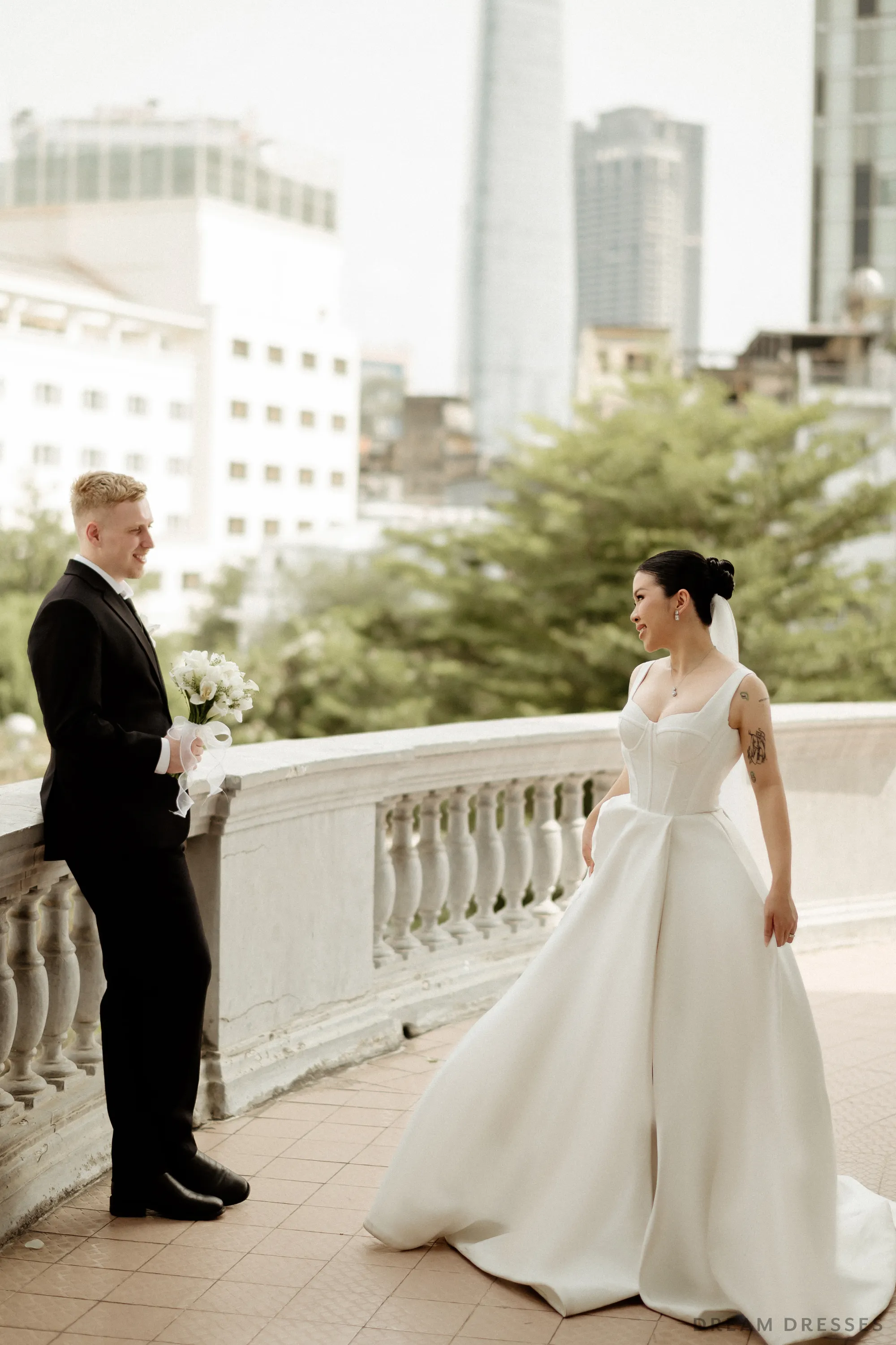 Satin Ball Gown Wedding Dress with High Slit  (#KHANHTIEN)