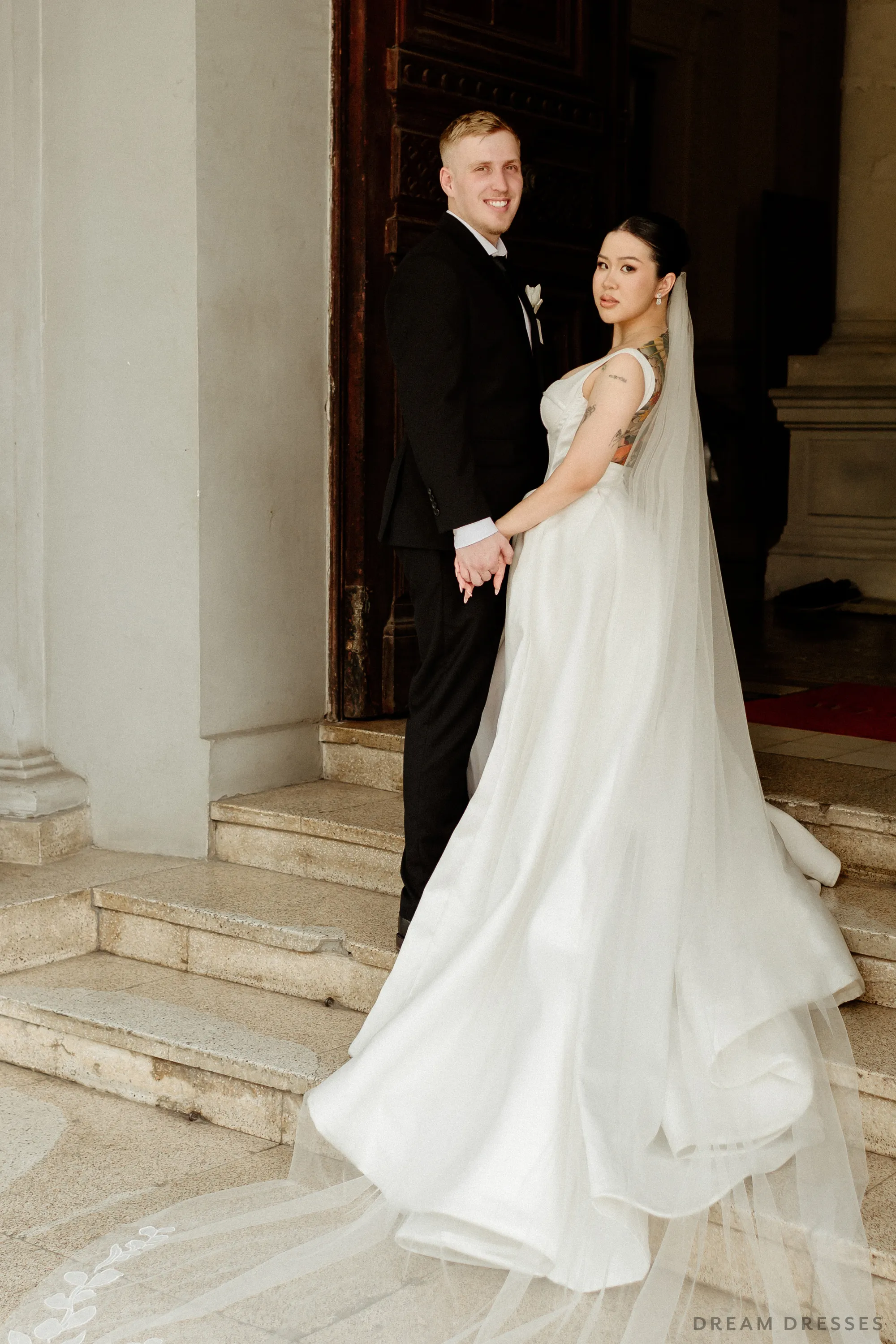 Satin Ball Gown Wedding Dress with High Slit  (#KHANHTIEN)