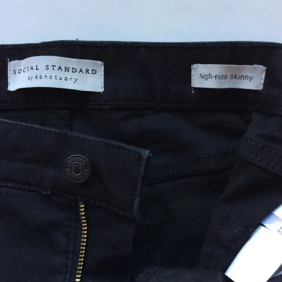 Social Standard High-Rise Skinny Black Jeans