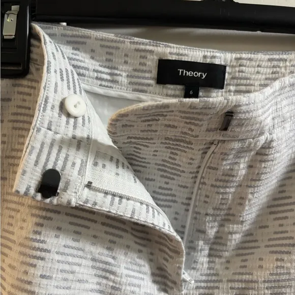 Theory Printed Cotton Shorts Sz 6-A480
