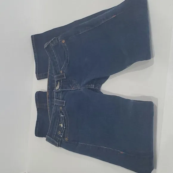 TRUE RELIGION &quot;BILLY&quot; STRAIGHT JEANS SIZE 28