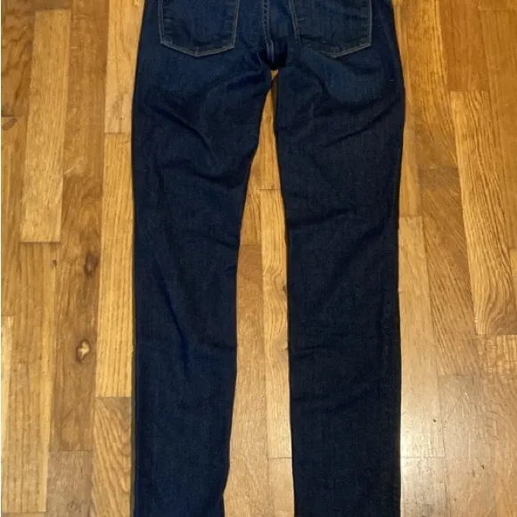 Vince Dylan Skinny Dark,  Wash Classic Denim Jeans Size 24 excellent condition