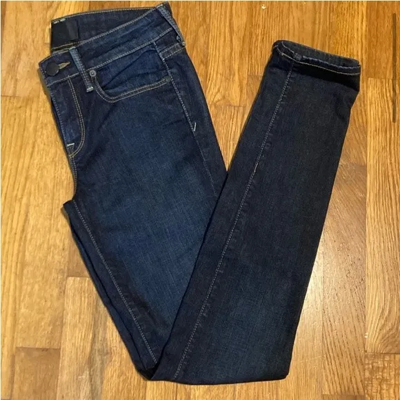 Vince Dylan Skinny Dark,  Wash Classic Denim Jeans Size 24 excellent condition