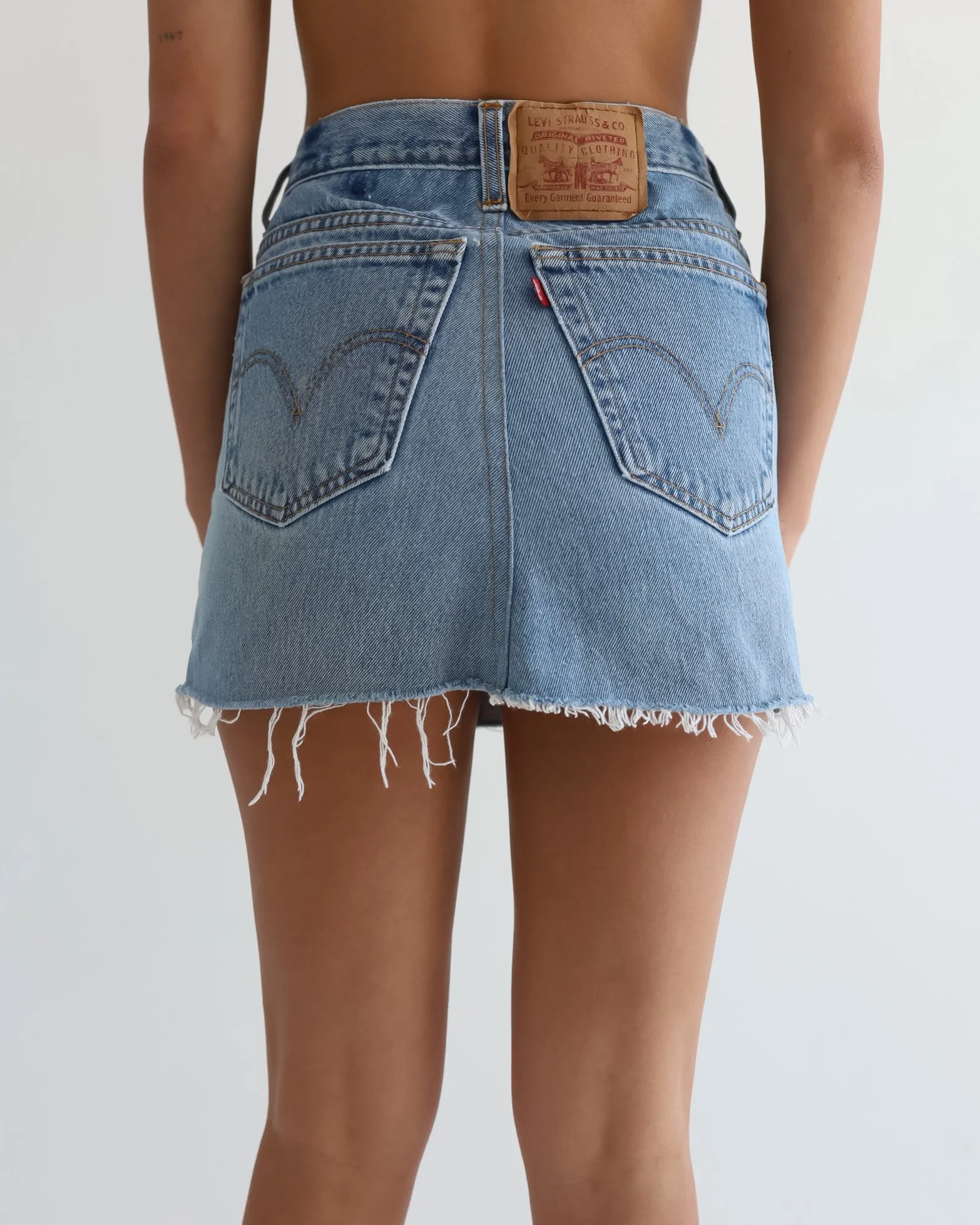 VINTAGE LEVI’S SKIRT | SIZE 24