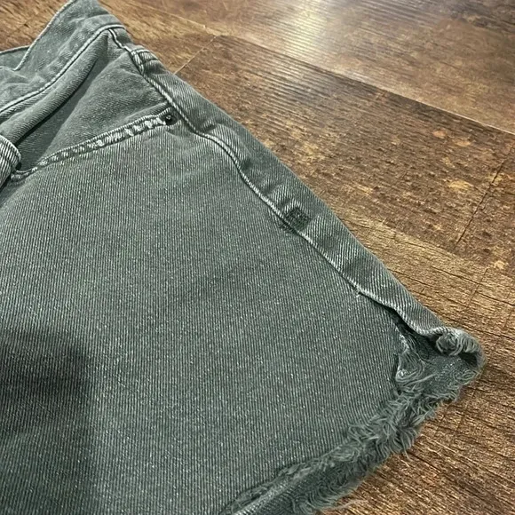 We The Free greenish gray denim Jean shorts button fly size 27