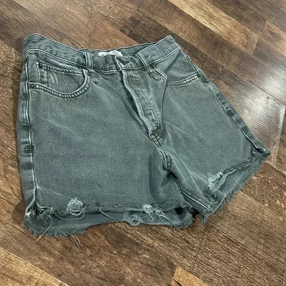 We The Free greenish gray denim Jean shorts button fly size 27