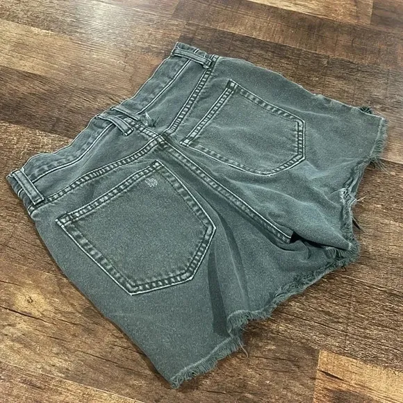 We The Free greenish gray denim Jean shorts button fly size 27