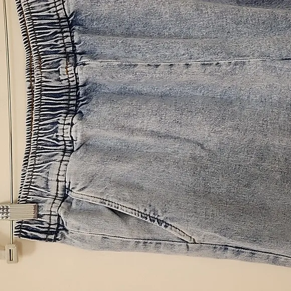 WeWoreWhat Straight Leg Pull On High Rise Light Wash Denim Jeans Size Small