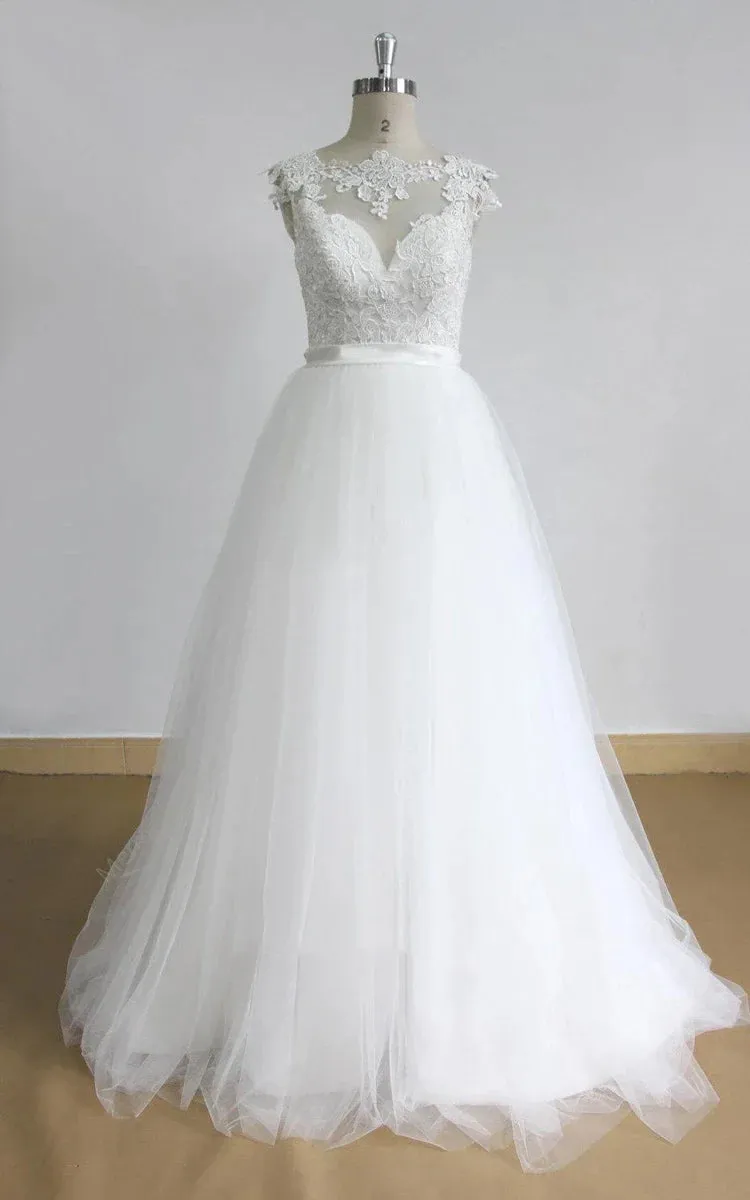 White A Line Lace Appliques Covered-Button Sleeveless Tulle Wedding Dresses